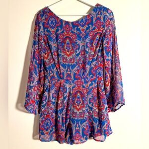 Lush romper with flowy sleeves